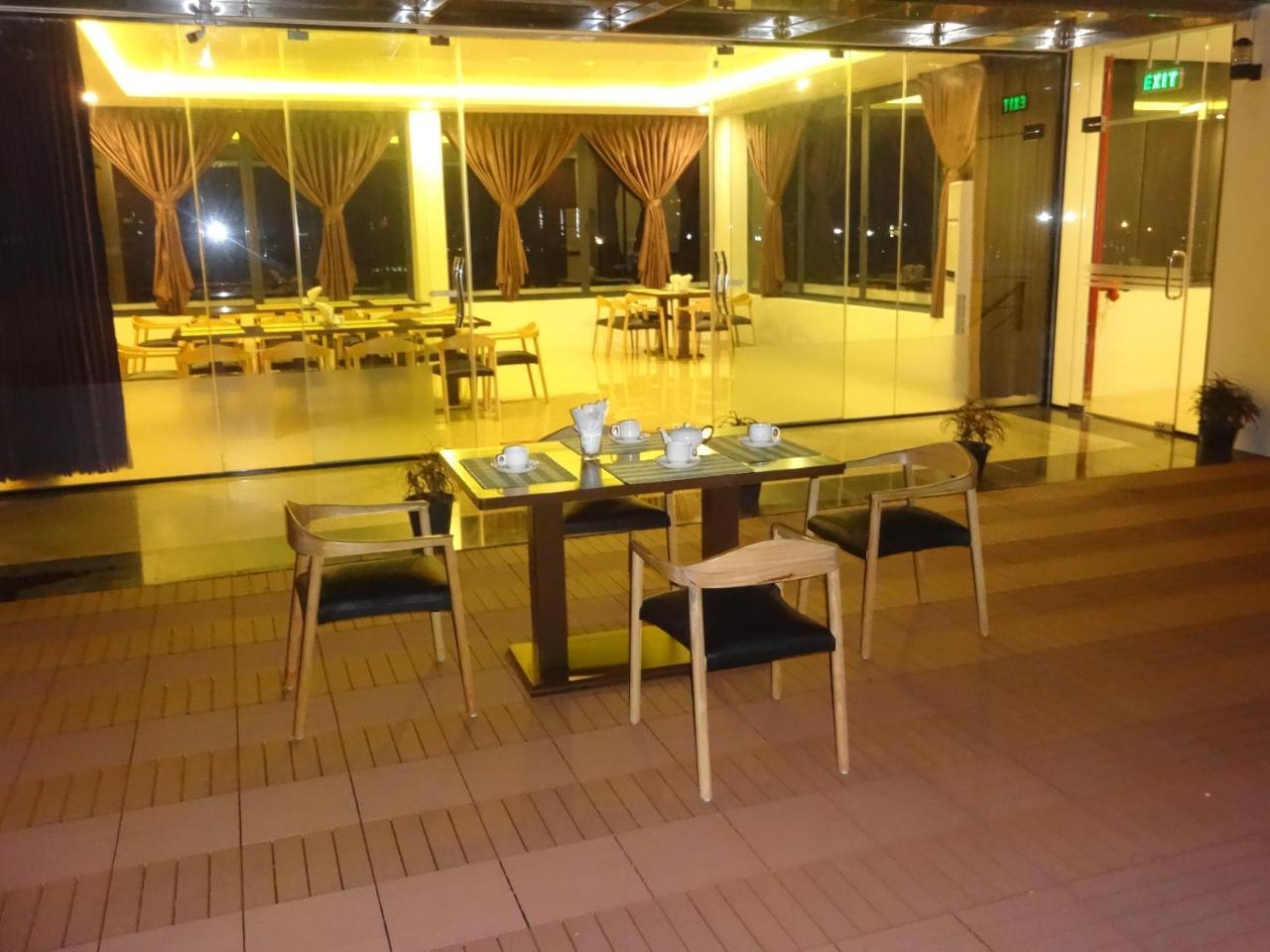 โรงแรมวิตารี ย่างกุ้ง ภายนอก รูปภาพ