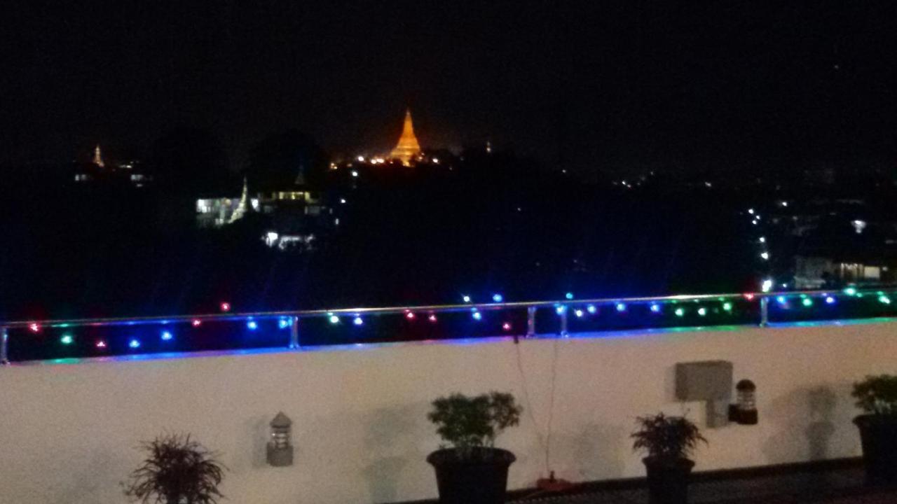 โรงแรมวิตารี ย่างกุ้ง ภายนอก รูปภาพ